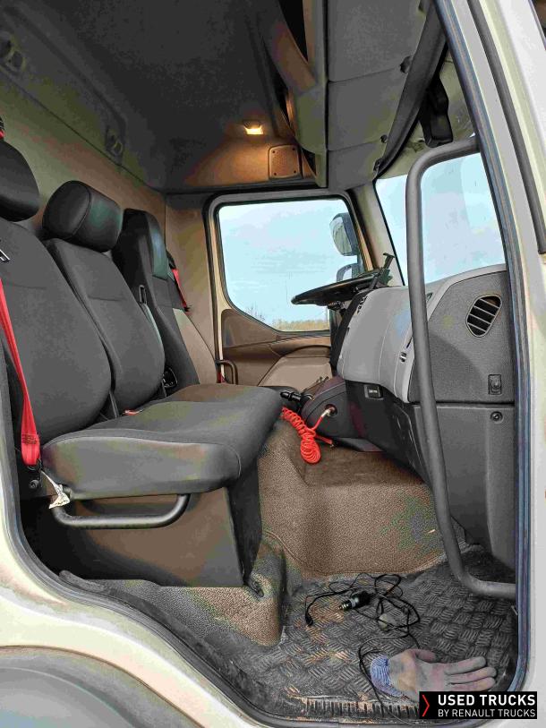 Renault Trucks D 240