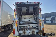 Renault Trucks Premium Distribution
                                          320