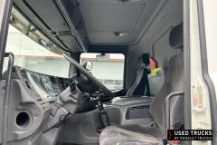 Scania R-serie
                                          220