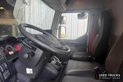 Renault Trucks D
                                          210