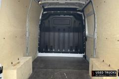 Renault Trucks Master
                                          135