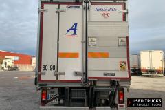 Renault Trucks D
                                          210