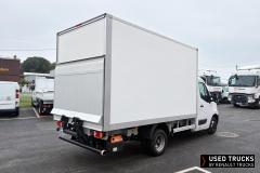 Nissan Interstar
                                          165