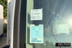 Renault Trucks D
                                          240