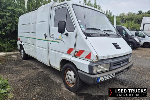 Renault Master 100